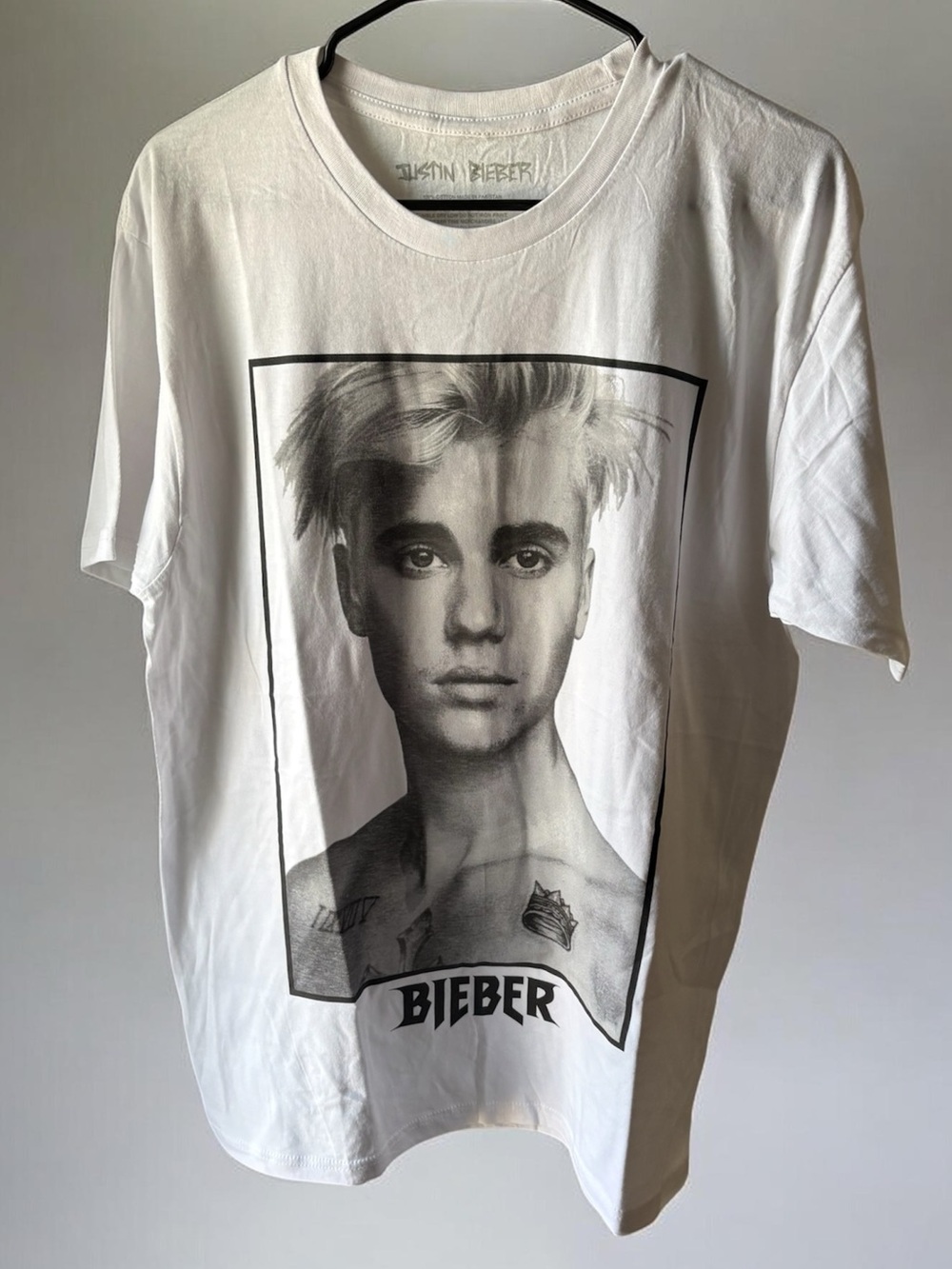 Justin Bieber NWOT Portrait Graphic Tee 100% Cotton Unisex Short Sleeve Size L